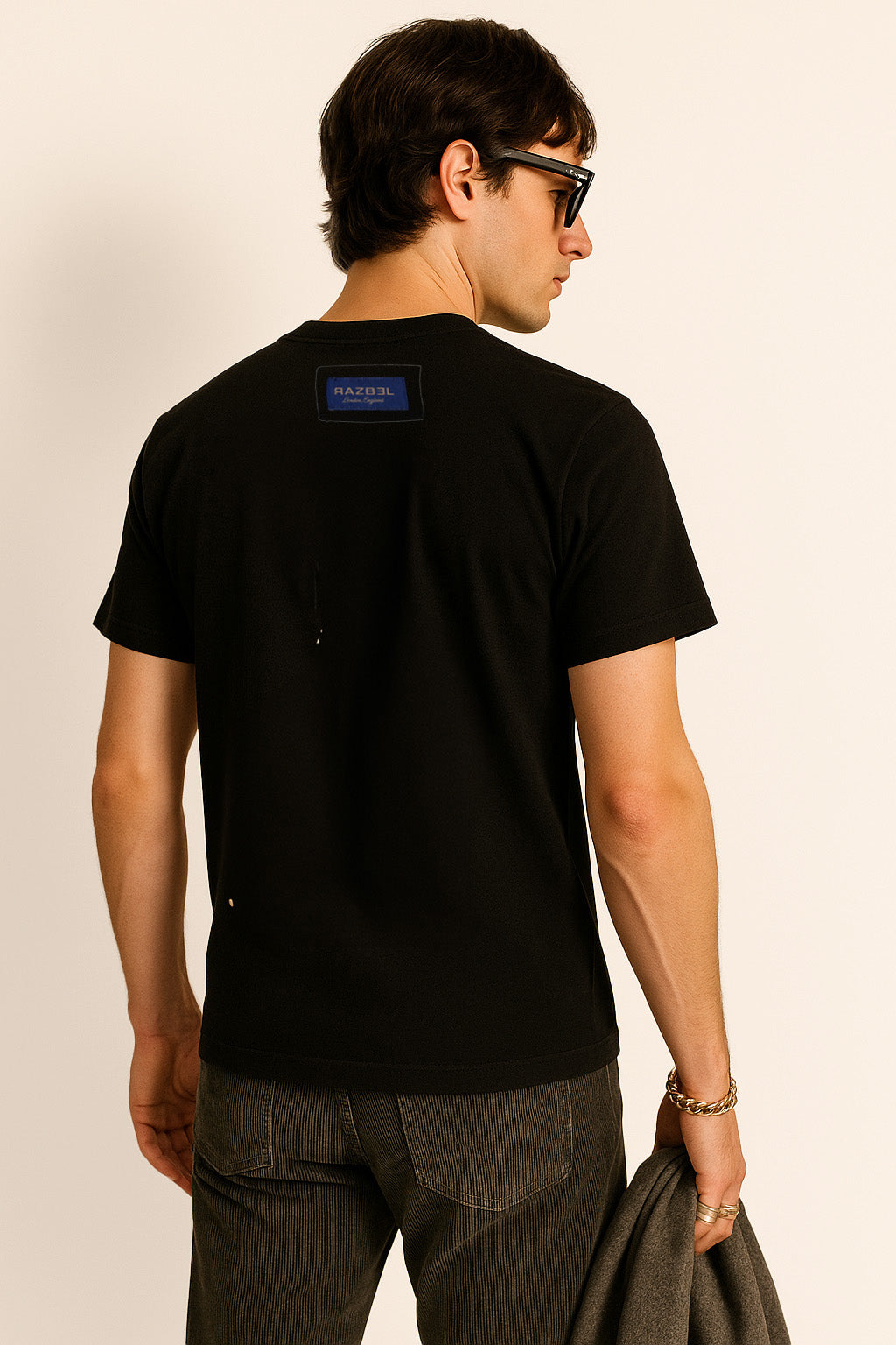 Faceless Memory Embroidery T-Shirt